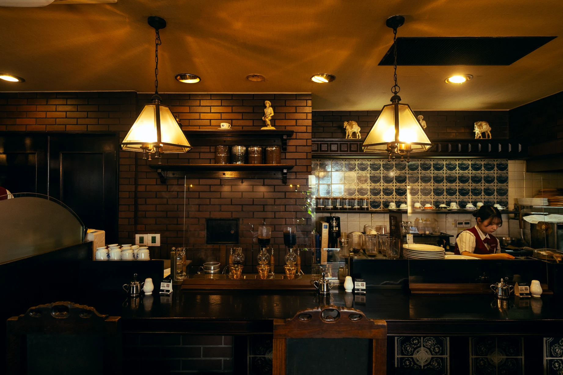 Coffee service and interior details at Onomichi Roman Coffee in Japan.